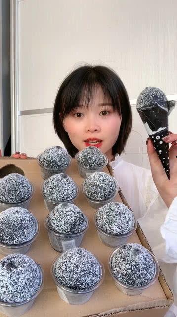 网红椰子灰,网红新宠，时尚界的绿色旋风