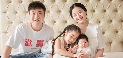 吃瓜进了娱乐圈,意外踏入娱乐圈的奇幻之旅